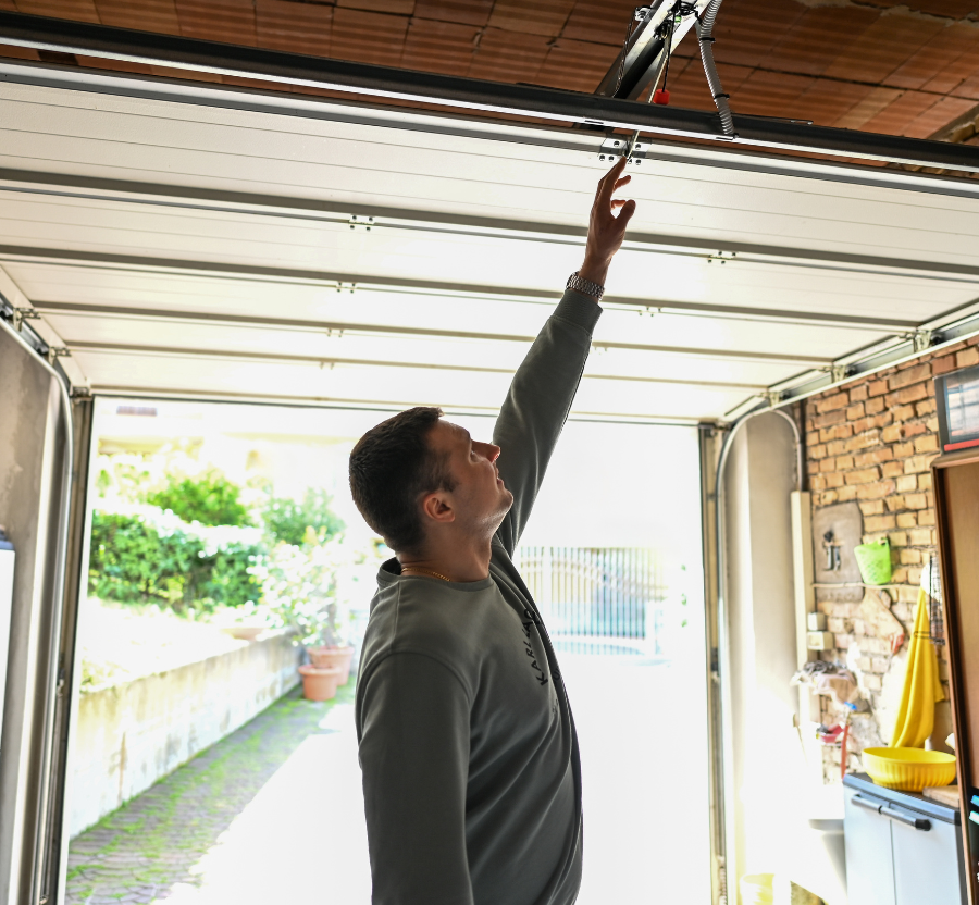 Garage door repair in Harwood Heights