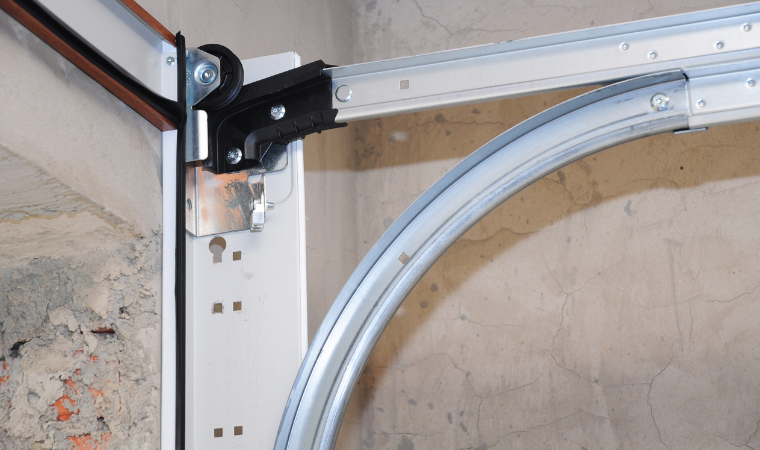 Garage Door Cable Repair in Arlington Heights
